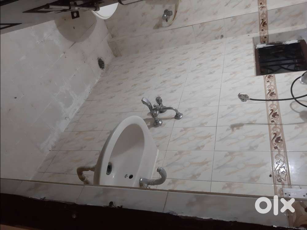 Ground floor for rent