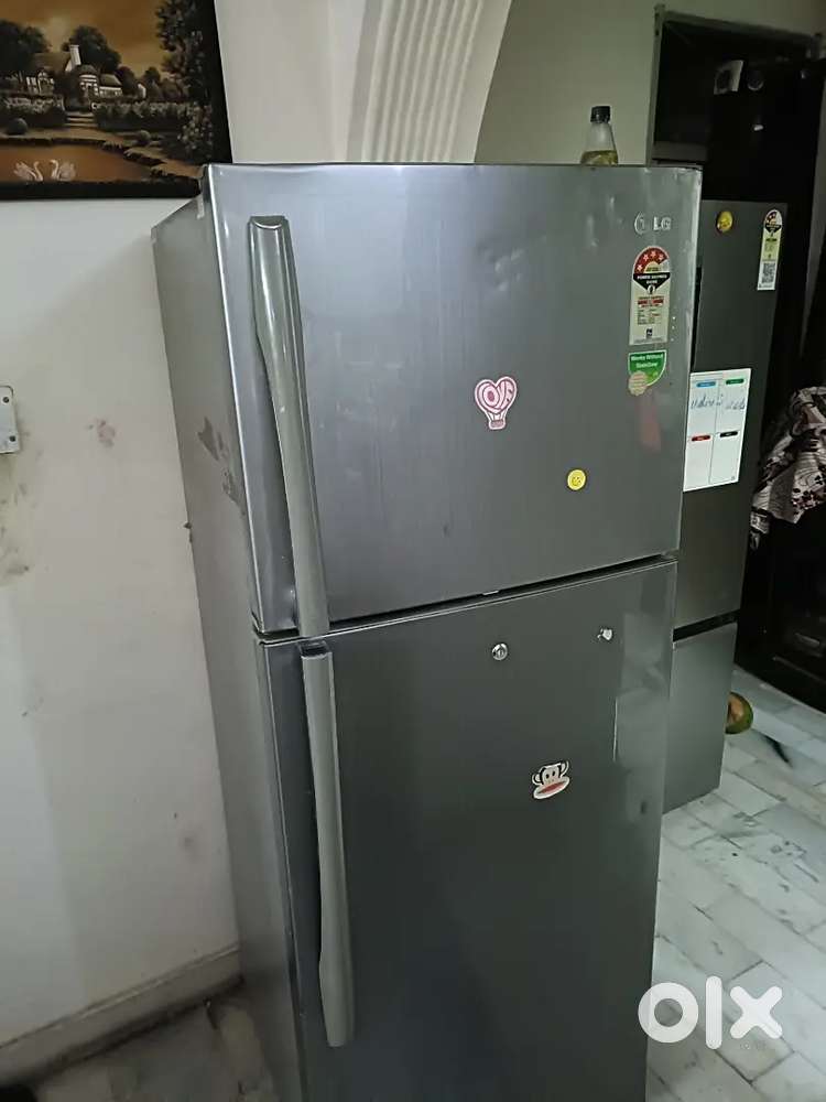 350 liter fridge in excellent condition
