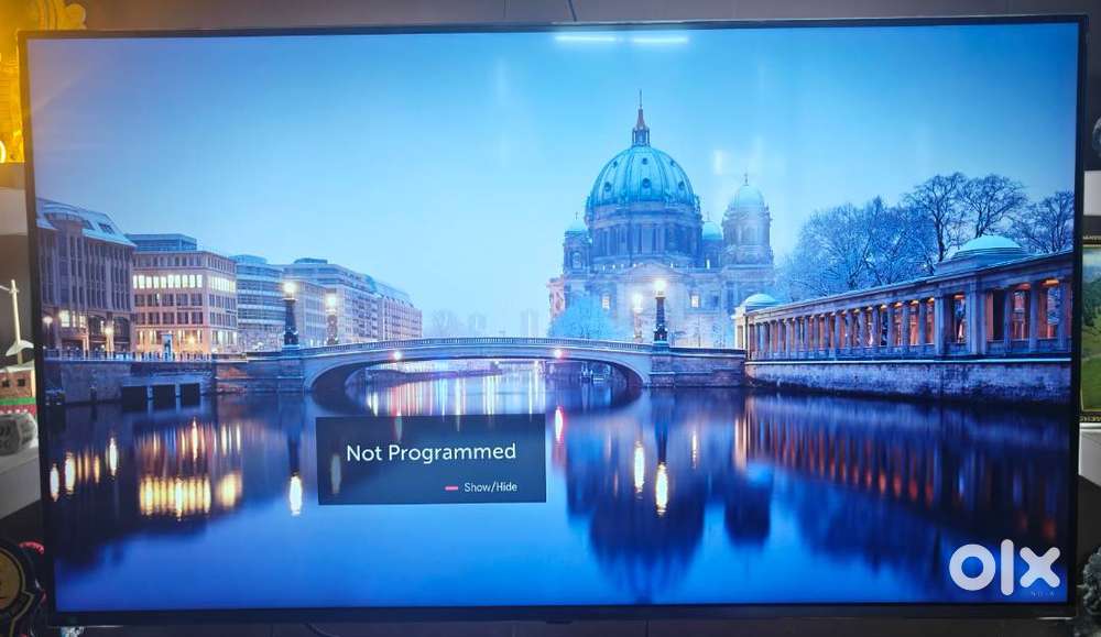 LG 49 NanoCell 4K Smart TV (49SM8100PTA) - Excellent Condition