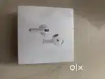 AirPods 4 with ANC