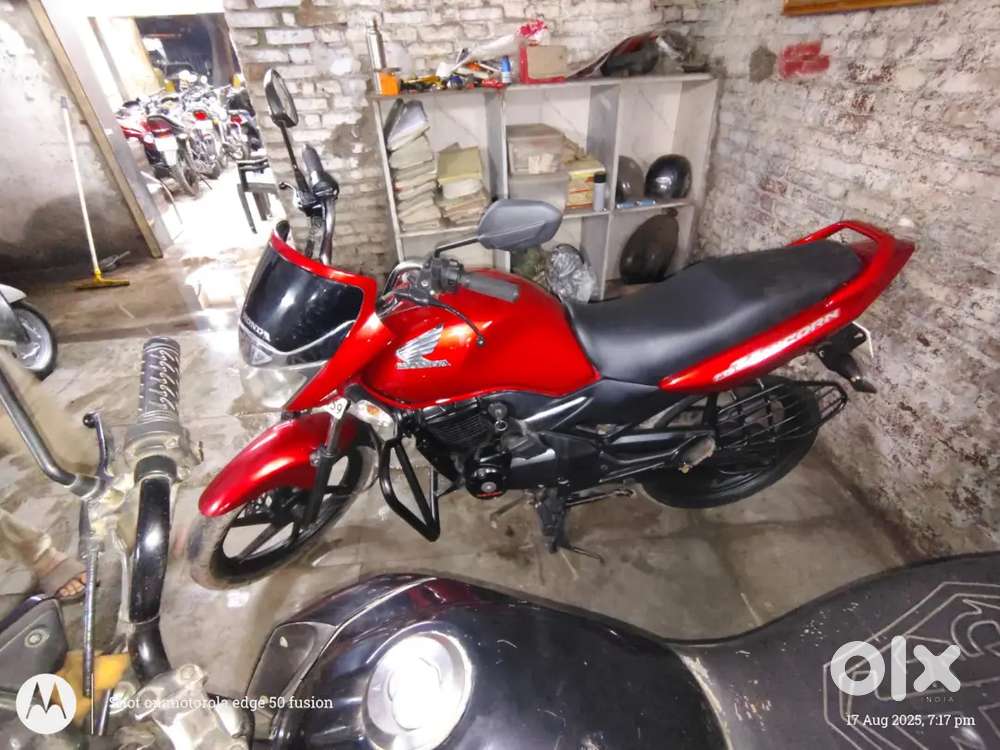 Unicorn Red colour 2018 model single owner