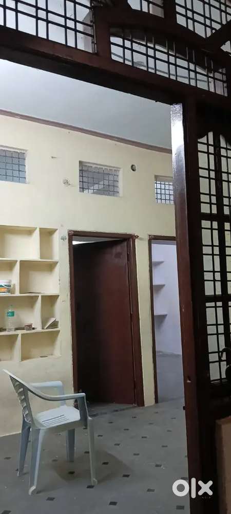 Ground floor for rent