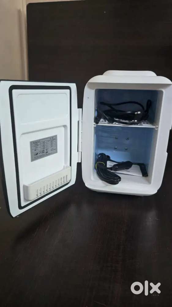 Mini fridge