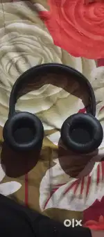 Headphone of boat rockerz 450 in 900 rupees