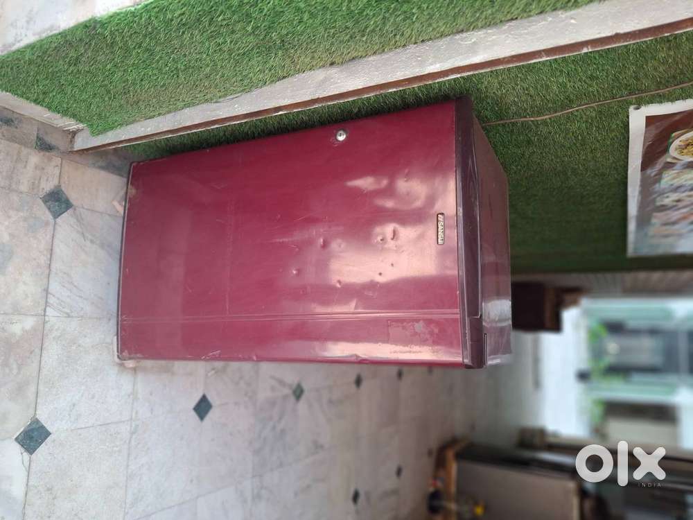 Want to sell whole running cafe setup