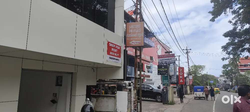 Kollam chinnakkada near Kalyan textile and hypermarket