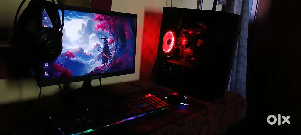 Gaming pc used 8month