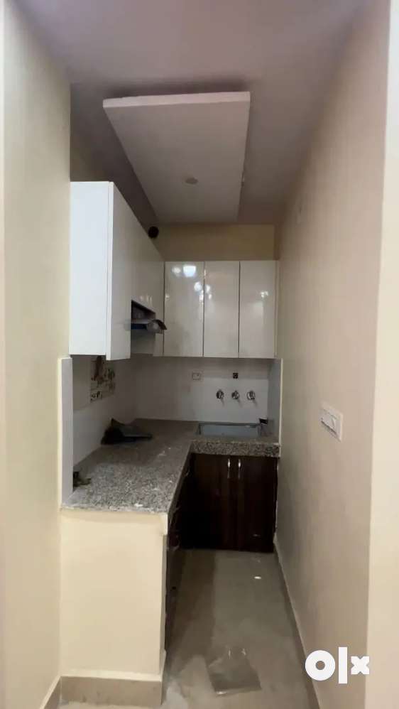 1bhk semi furnished free hold spacious Luxury property at nawada road.