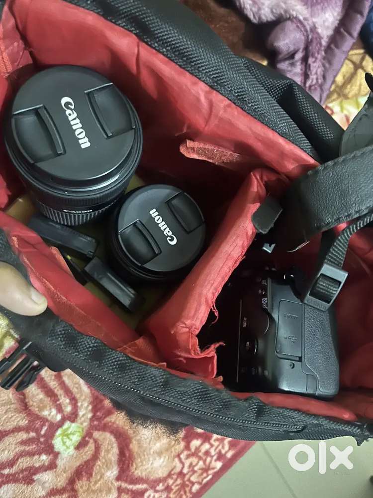 200d DSLR canon camera + 2 lens + accessory
