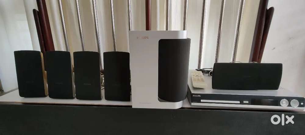 5.1 Philips sound system  with Woofer,DVD player,JBL car speaker pair.