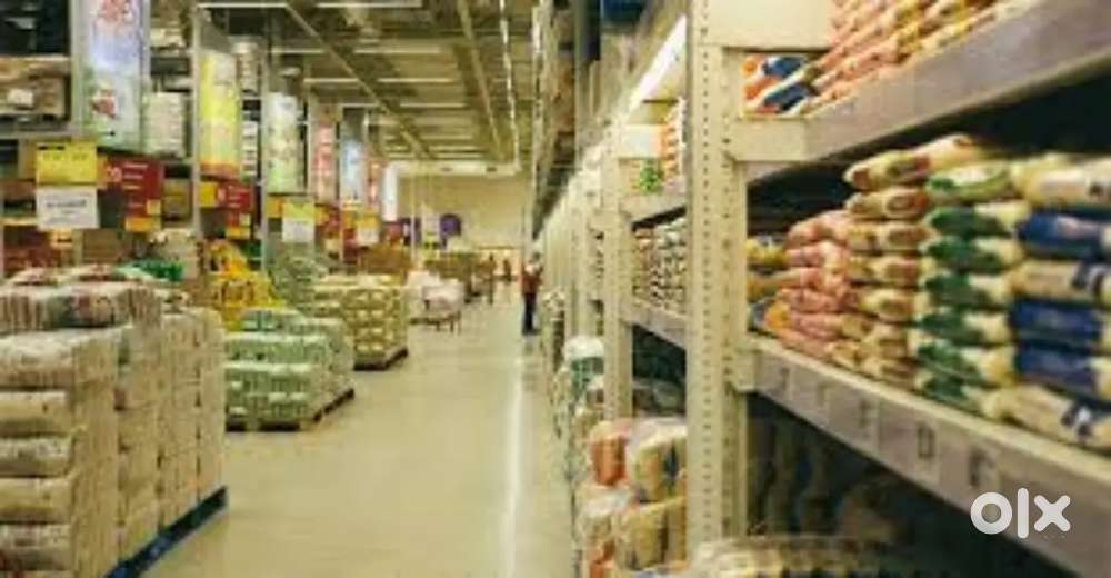 Wanted male/female packing staffs / inside warehouse food/stay