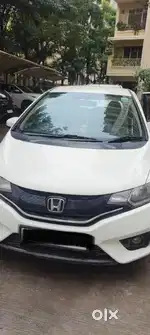 Honda Jazz 2015 Petrol automatic 32100 Km Driven