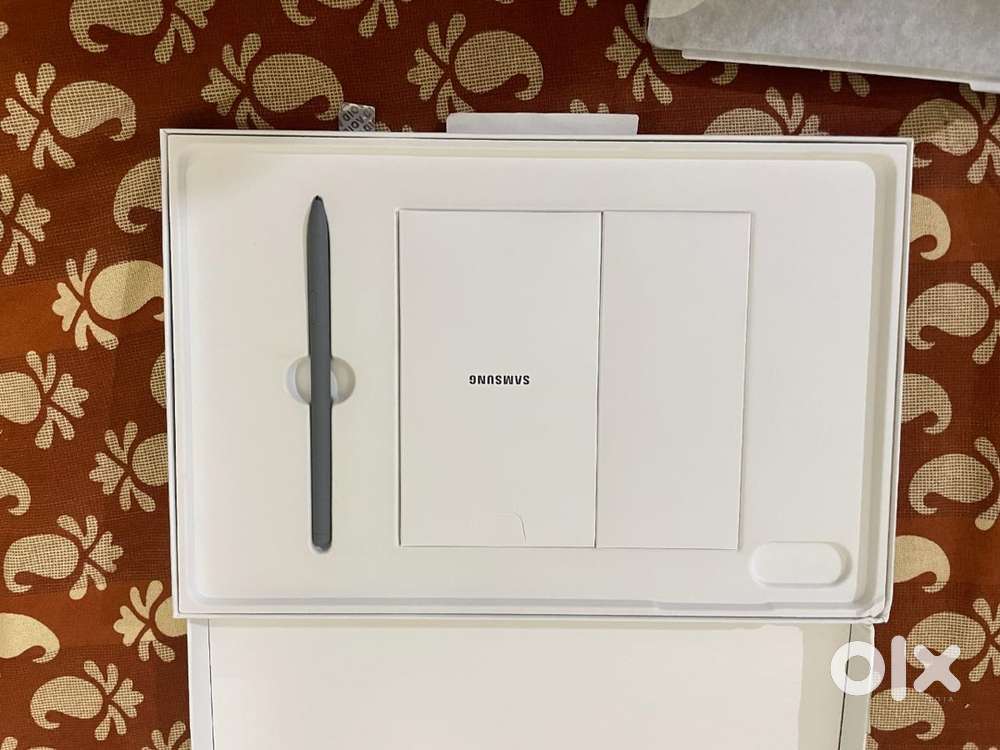 1 month old samsung galaxy tab s9 fe+