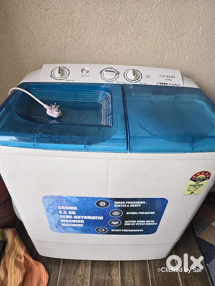 Semi-Automatic washing machine up for sale