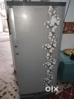 I selling my good condition fridge