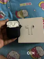 2months old Airpods 2md gen with bill box and warratny