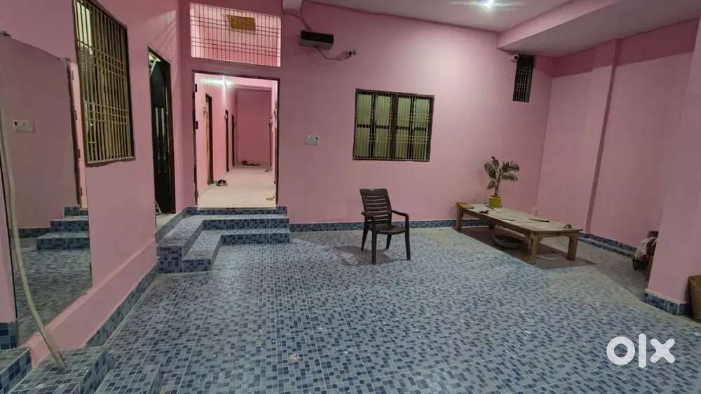 Its located at Sundarpur near mahamana cancer Hospital