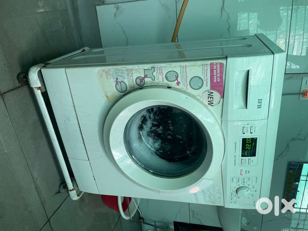 WASHING MACHINE