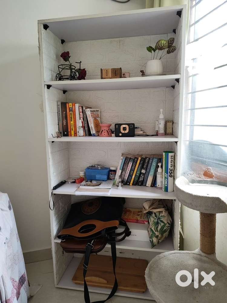 Book shelf