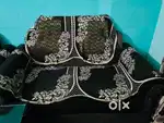 3 sofa set nd 1 centre table