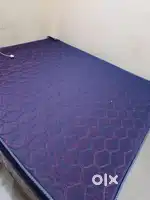 Selling 1 day old mattress size 72 × 84 ( king size XL)