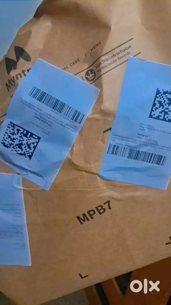 Kisi ke pass koi achi job hai to please msg me