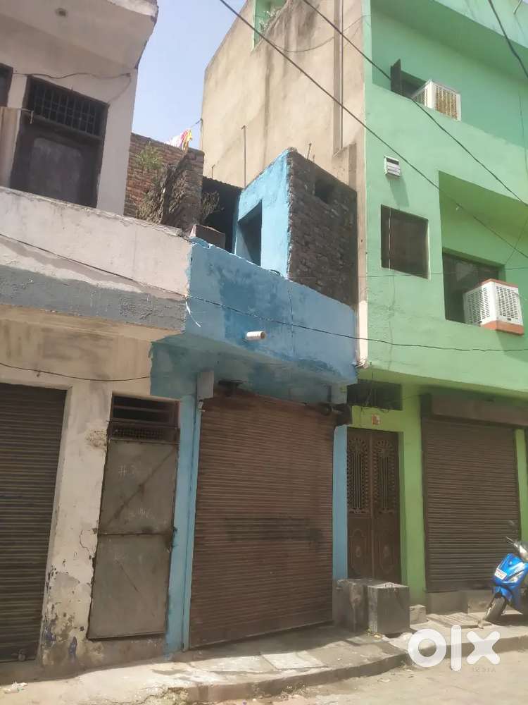 Shop n residence prime location