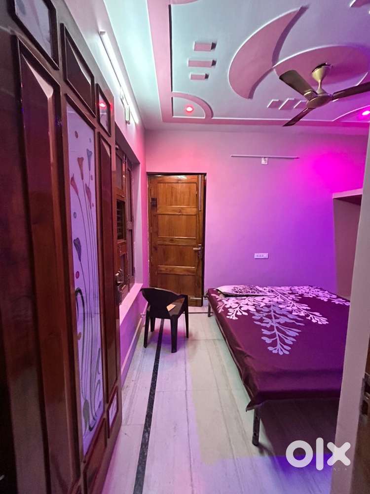 1Bhk in suncity sector 36 only for family or girls