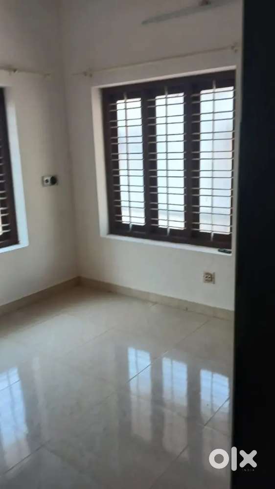 2 bhk upstairs small House  kunnukuzhi PMG