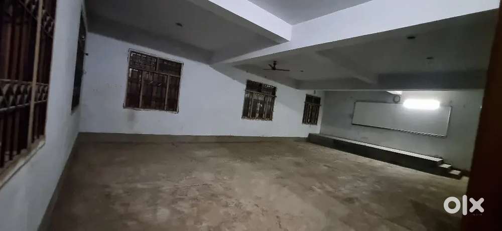 1450sqft hall Office,Godown for Rent in malahi pakri kankarbagh patna.