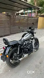 METEOR 350 ROYAL ENFIELD