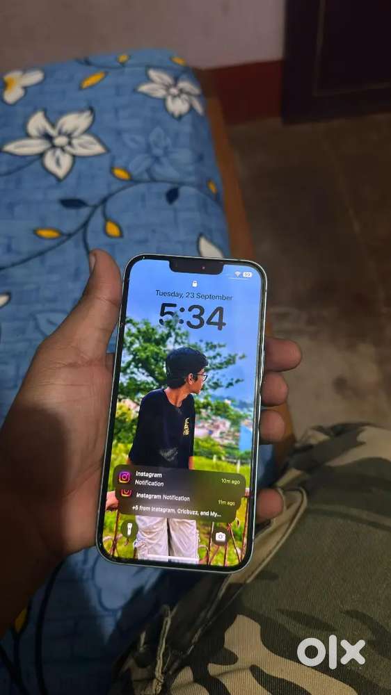 Selling iPhone 14