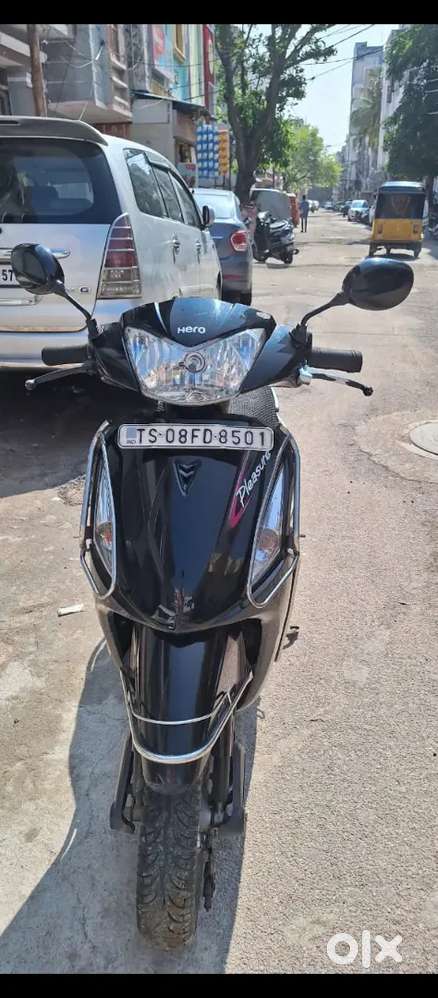 Hero pleasure scooty
