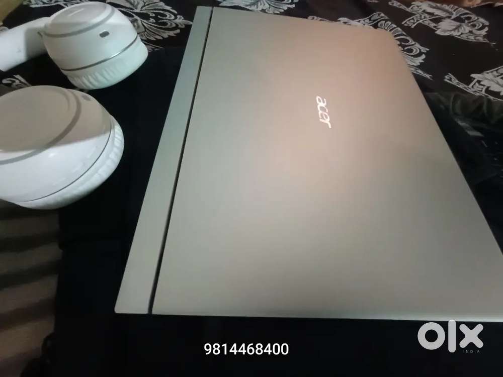 Brand new laptop 1tb
