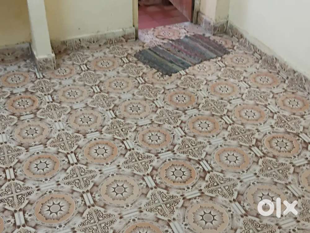 1 ROOM BACHELORS HOUSE IN VADAPALANI,