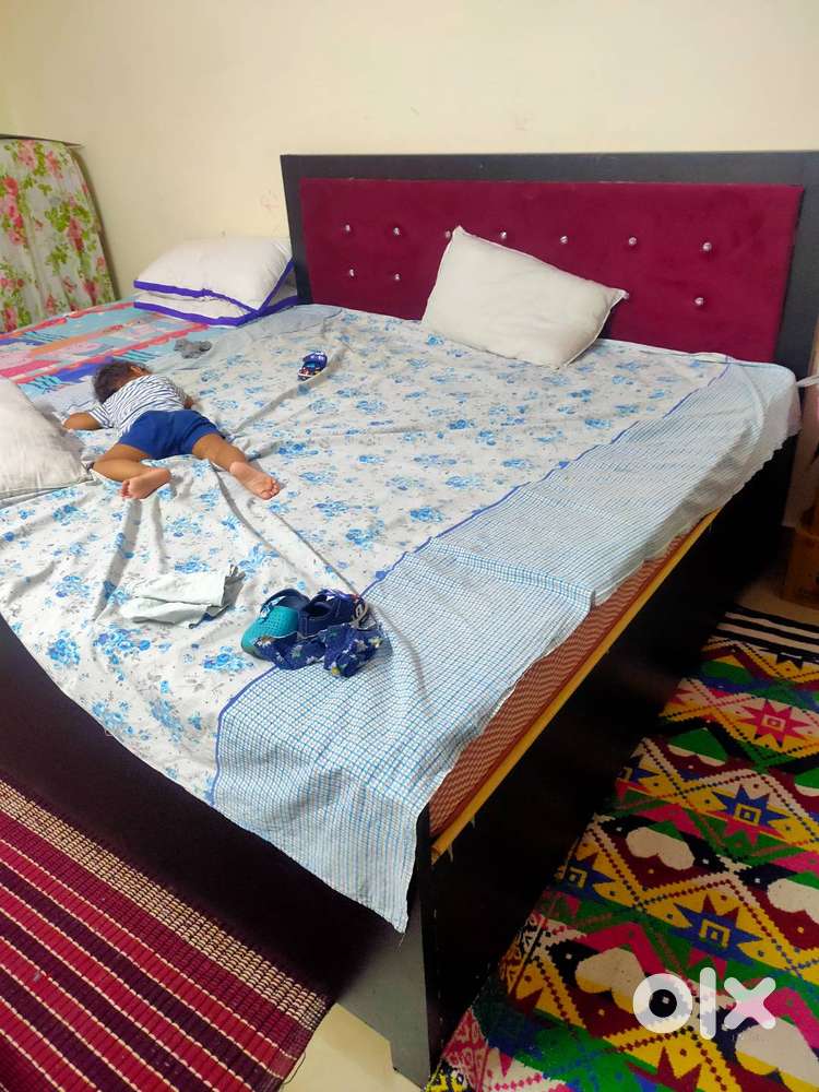 Bed with box