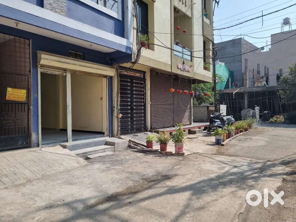 Hall for rent for Shop/office/ Bank... At Mahakal Vanijya, Nanakheda