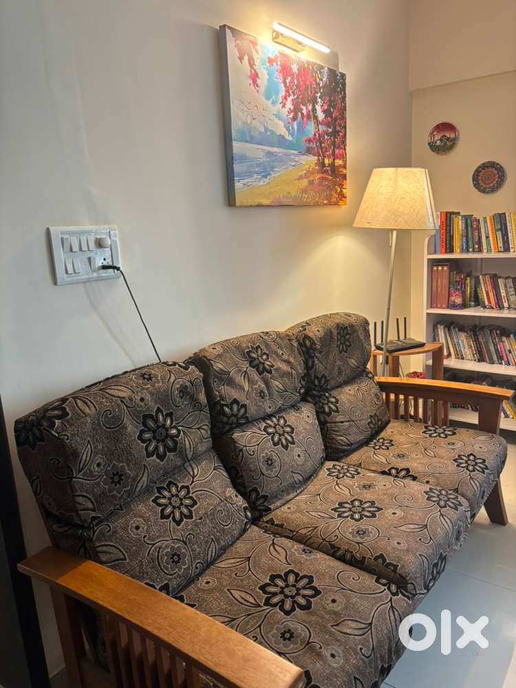 Damro Sofa set 3+1+1