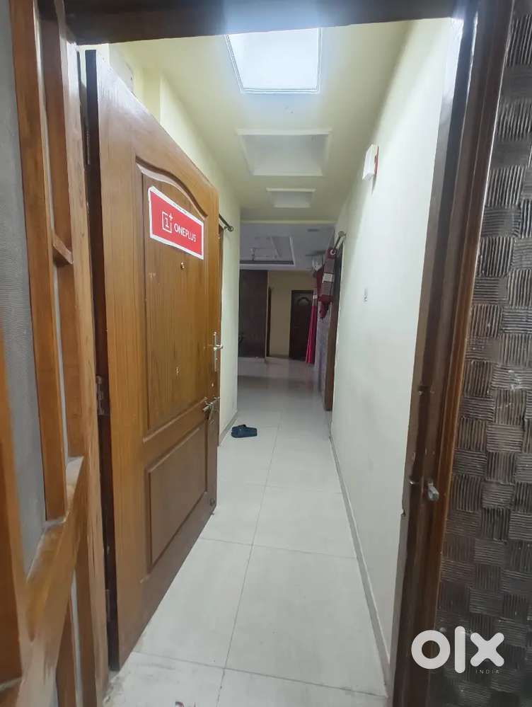 FULLY FURNISHED 4BHK FLAT AVAILABLE FOR RENT/SALE