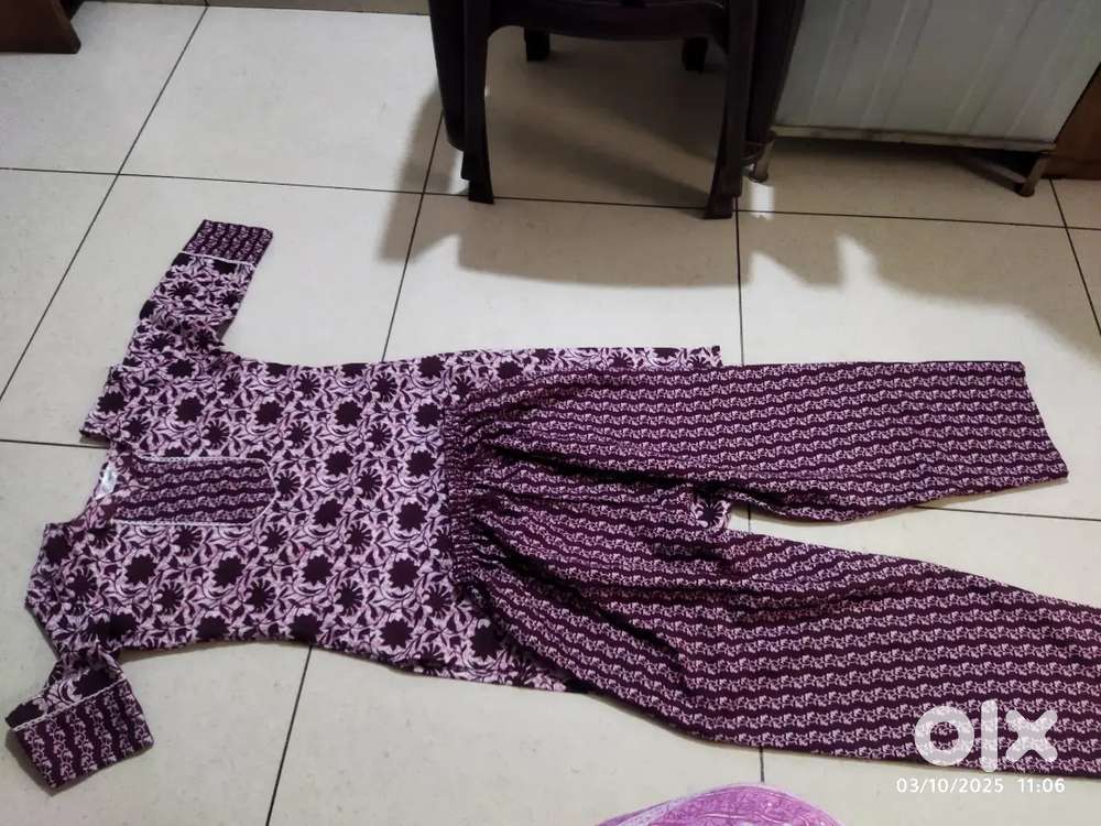 I want sell my new dresses