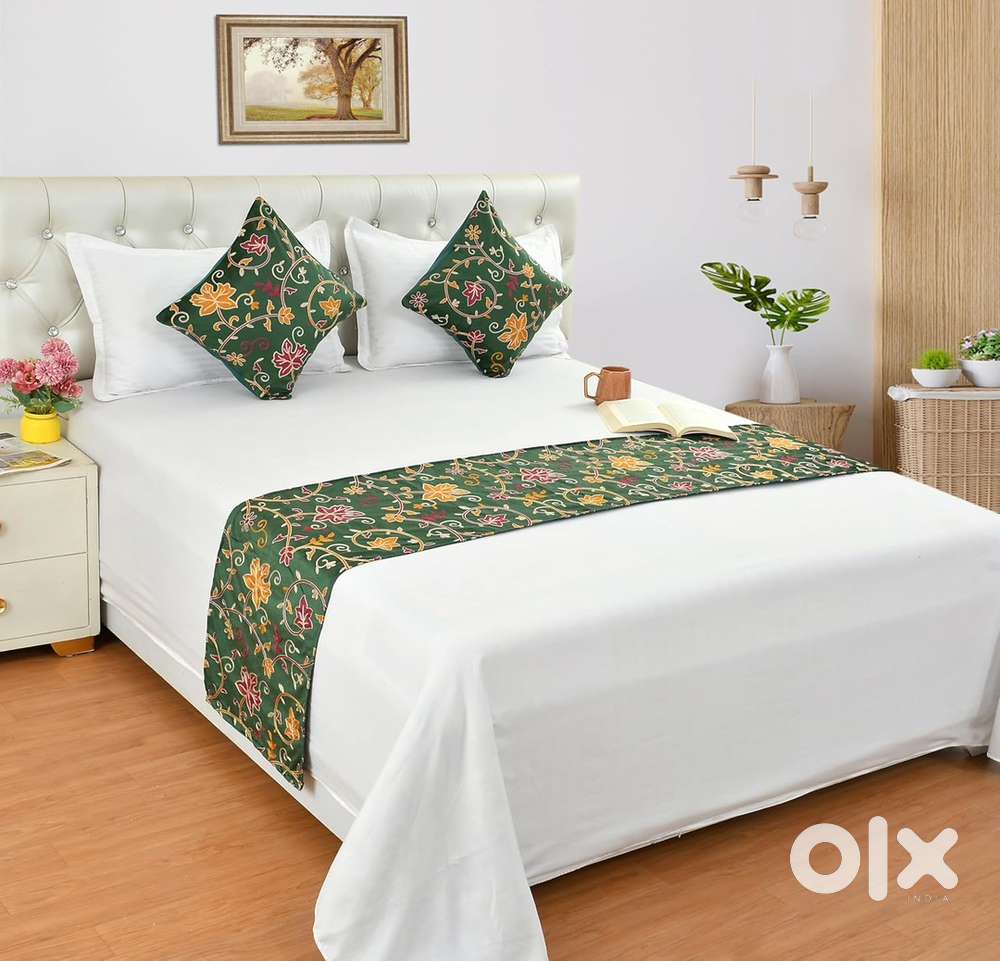 Housekeeping boy for hotel