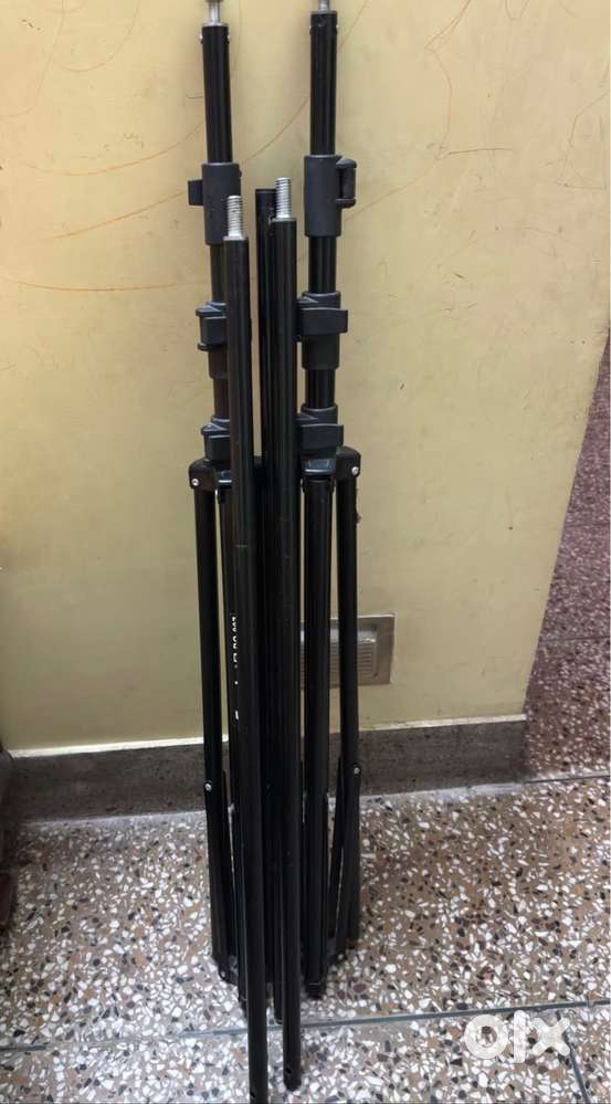 Sonia backdrop light stand & softbox