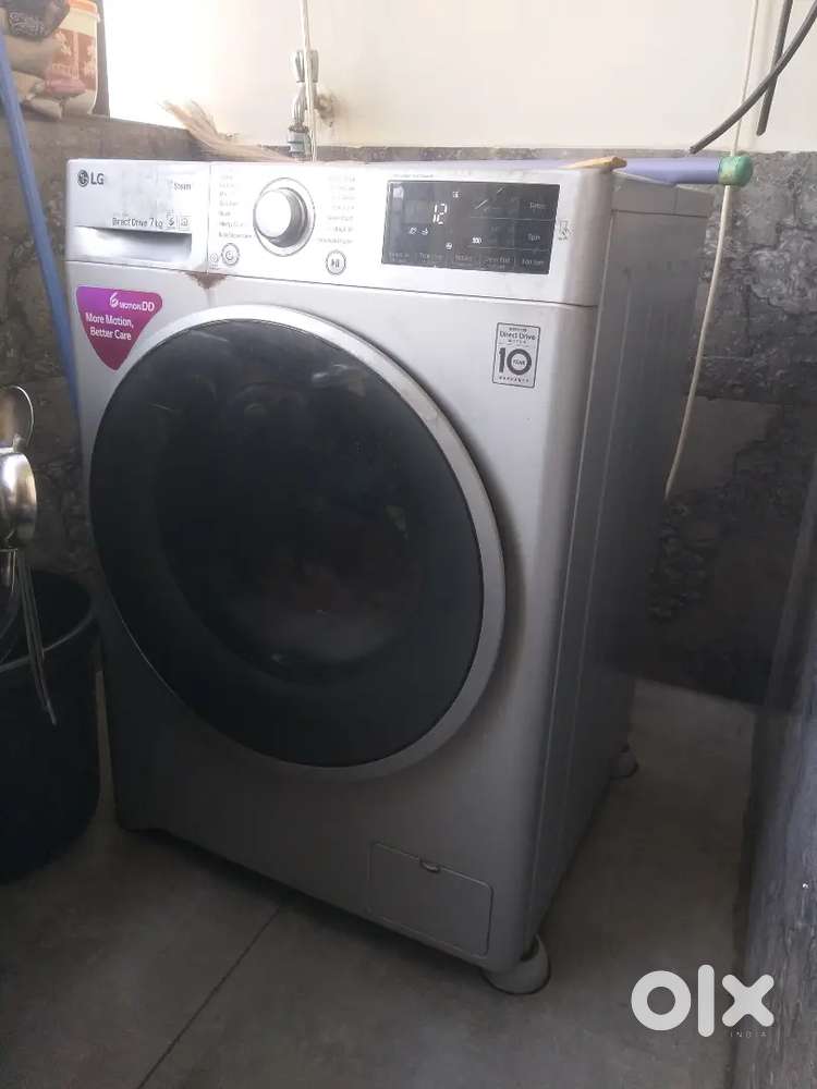 LG WASHING MACHINE 7KG FRONT LOAD