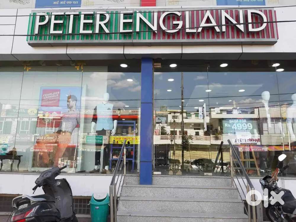 लड़के और लड़कियों की  STORES मे काम करने के लिए आवश्यकता हैं ।।