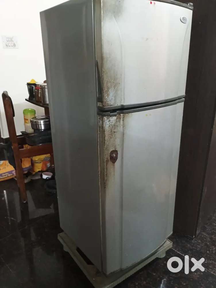 Whirlpool Double door fridge