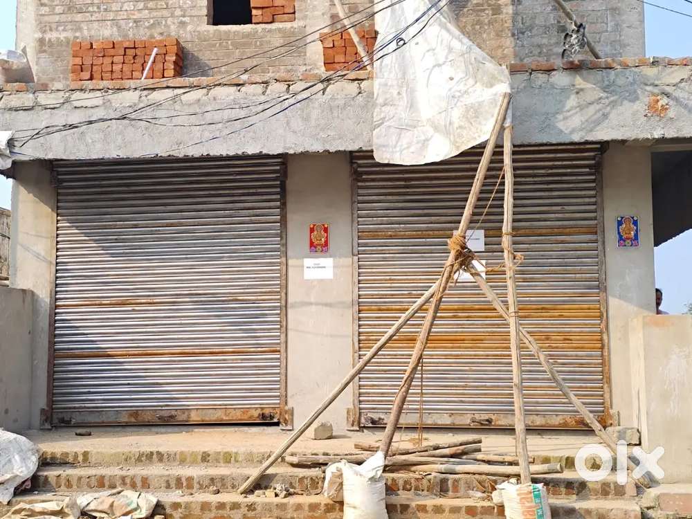 2 Shops for Rent in main road