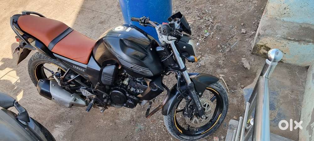 Yamaha fz 2017 model + kick