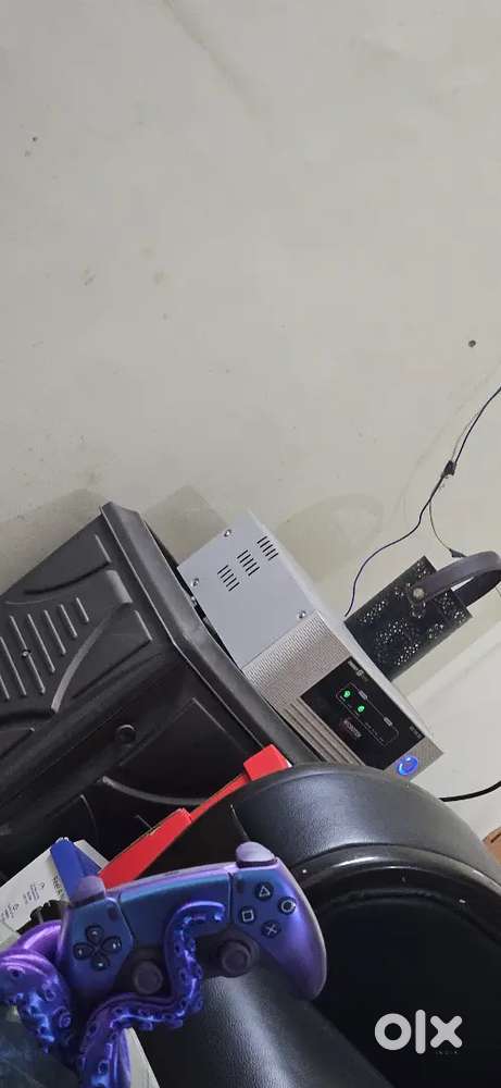 Inverter with battery