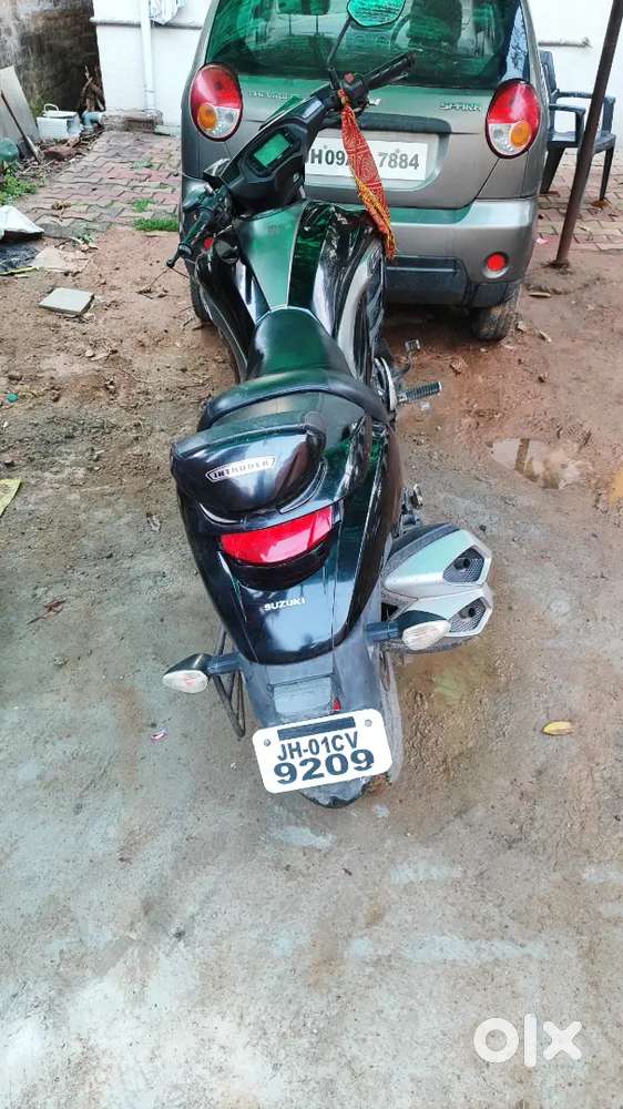 Suzuki Intruder with Very good condition.