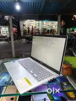 ASUS Vivobook 15